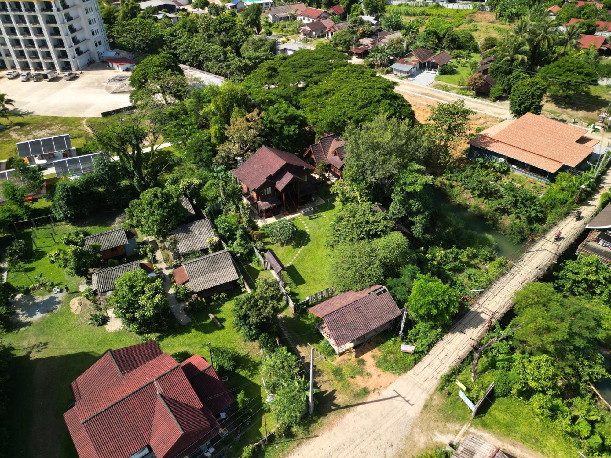 Namsong Bridge Bungalows Vang Vieng Extérieur photo